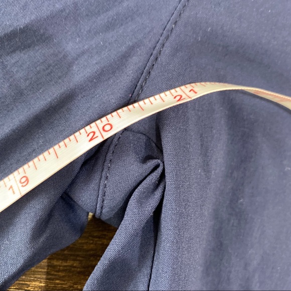 Columbia 20 inch Crop Navy Pants Size 4 - Picture 9 of 9